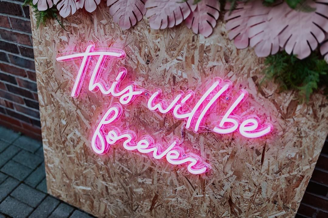 custom neon signs