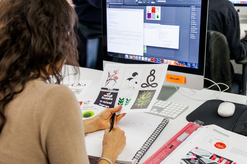carrer graphic designing